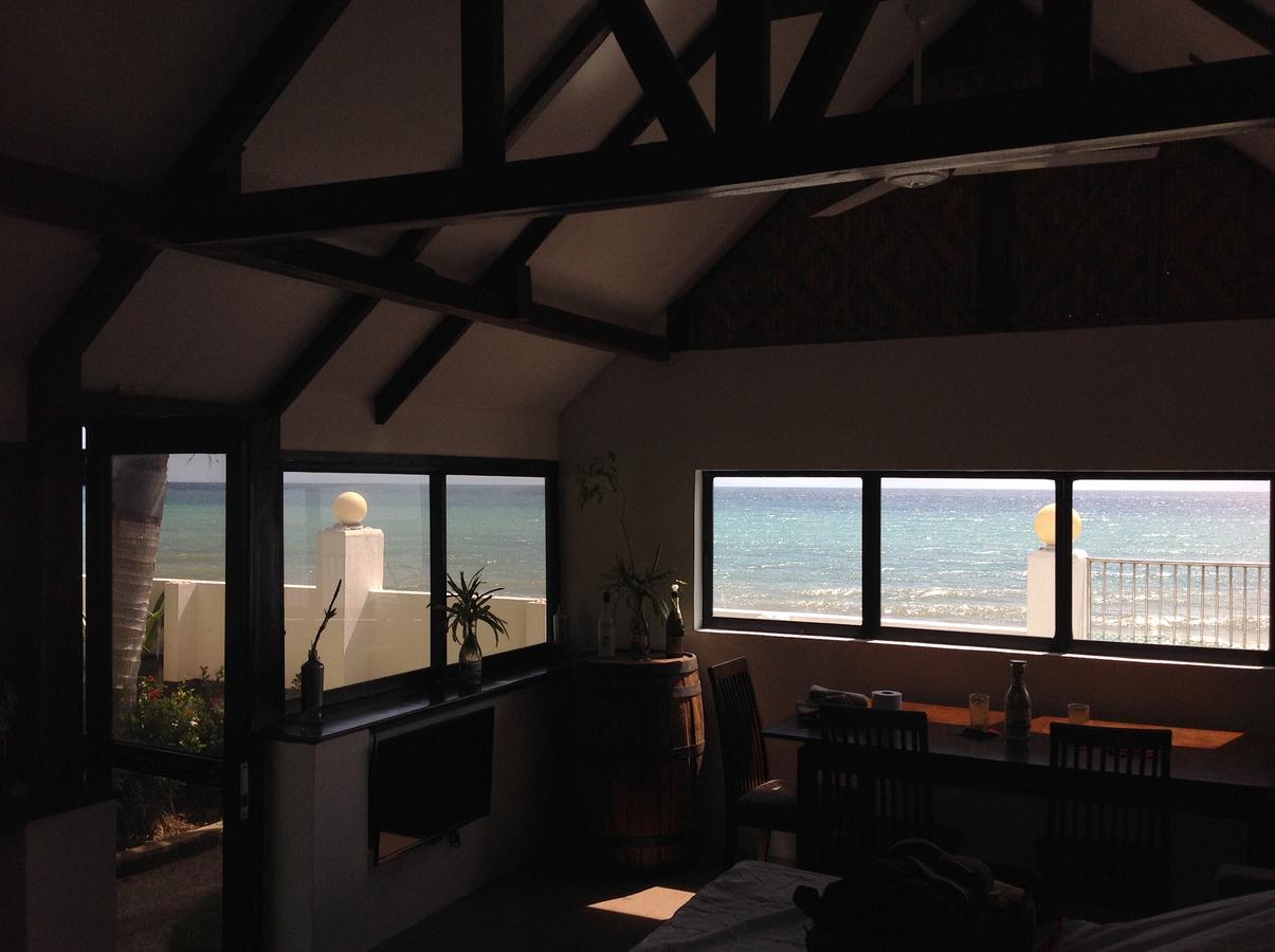 Bamboo Beachhouse Dormitory Garcia Hernandez Exterior photo